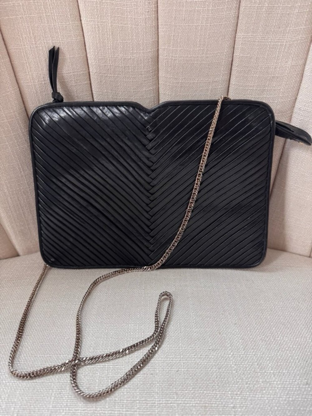VTG Mary Ann Rosenfeld Black Leather Pleated Crossbody Shoulder Purse Clutch
